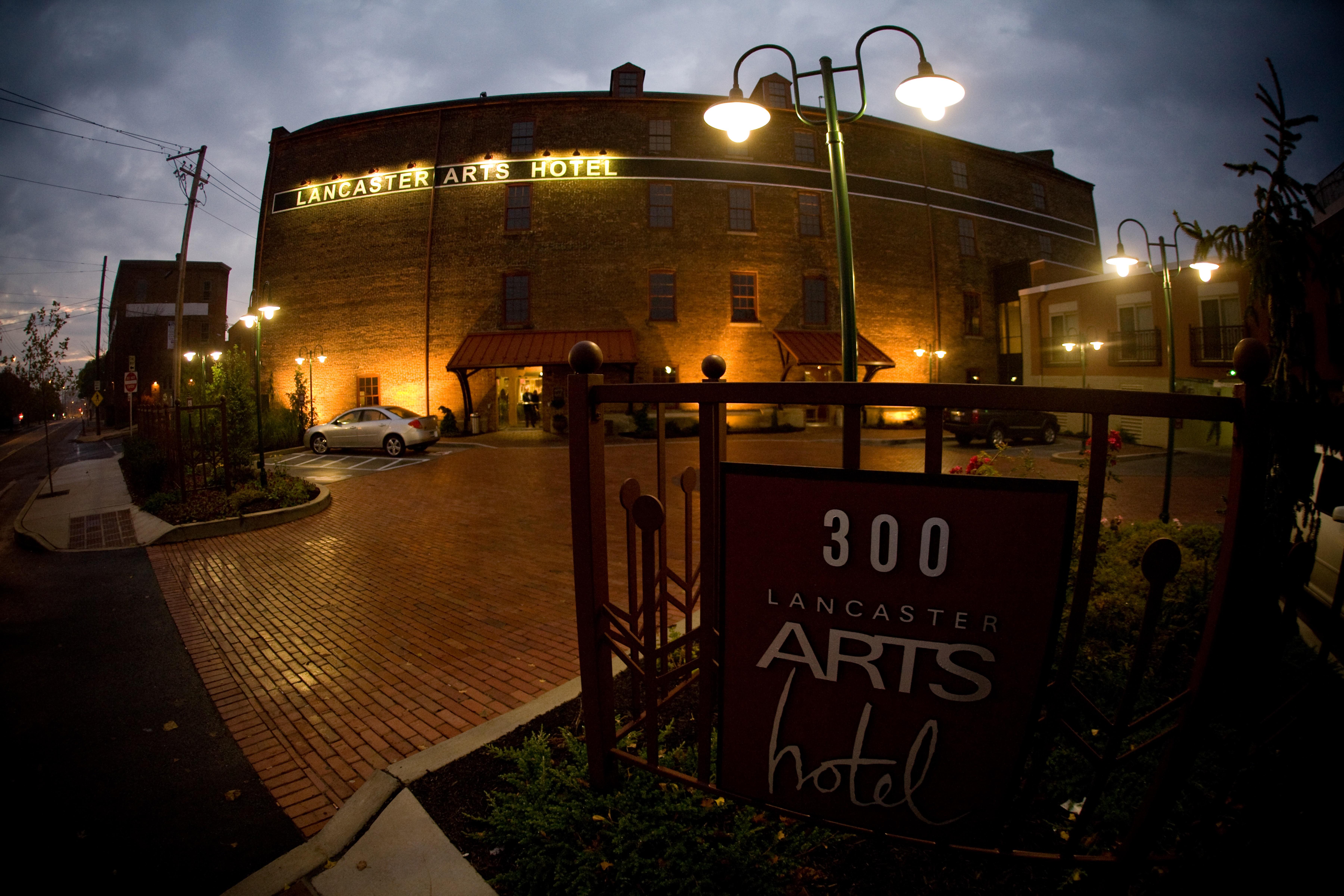 Lancaster Arts Hotel Εξωτερικό φωτογραφία
